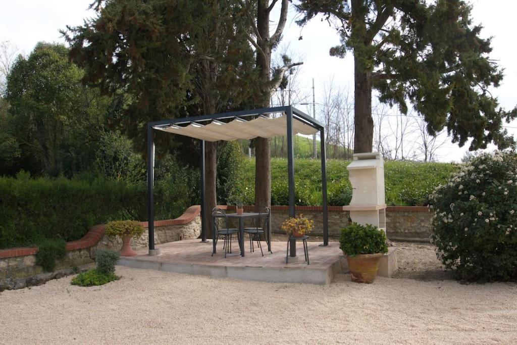 Casa Vacanze Podere San Giusto Volterra Ngoại thất bức ảnh